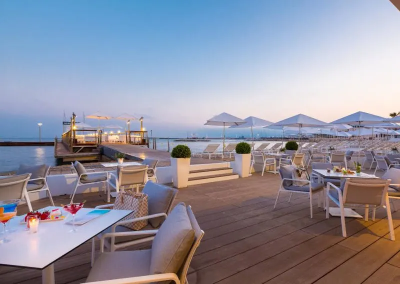 La Plage Barrière Le Majestic Cannes