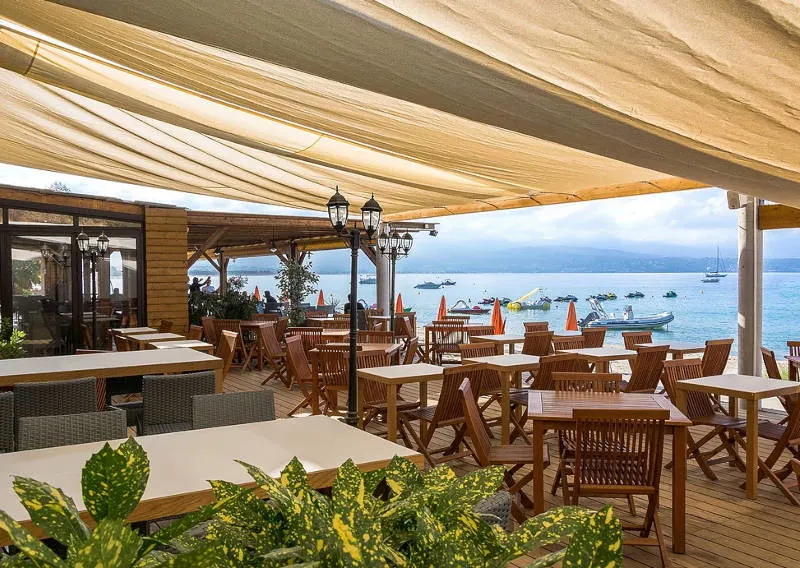 Tahiti Beach Café